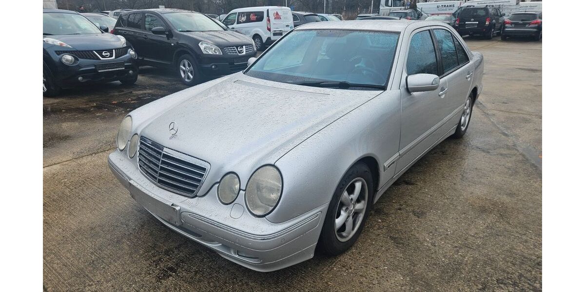 Mercedes-Benz E 200 202.000 km 3.800 &euro; Bruchsal 76646