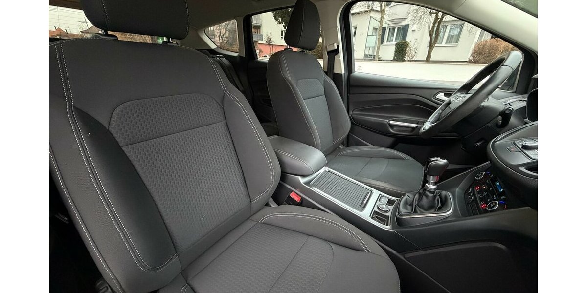 Ford Kuga 1.5 Cool & Connect 84.000 km 8.990 &euro; Neckarsulm 74172