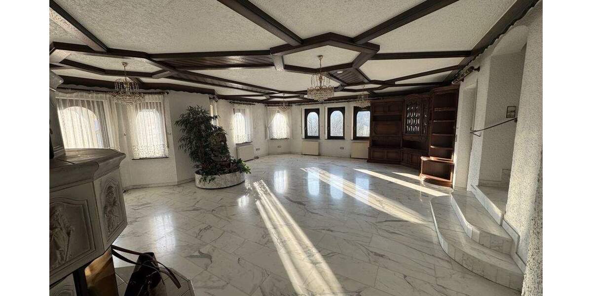 Einfamilienhaus Bretten - 7 Zimmer, 151 m&sup2;, 695.000&euro; | Angebot:25682176