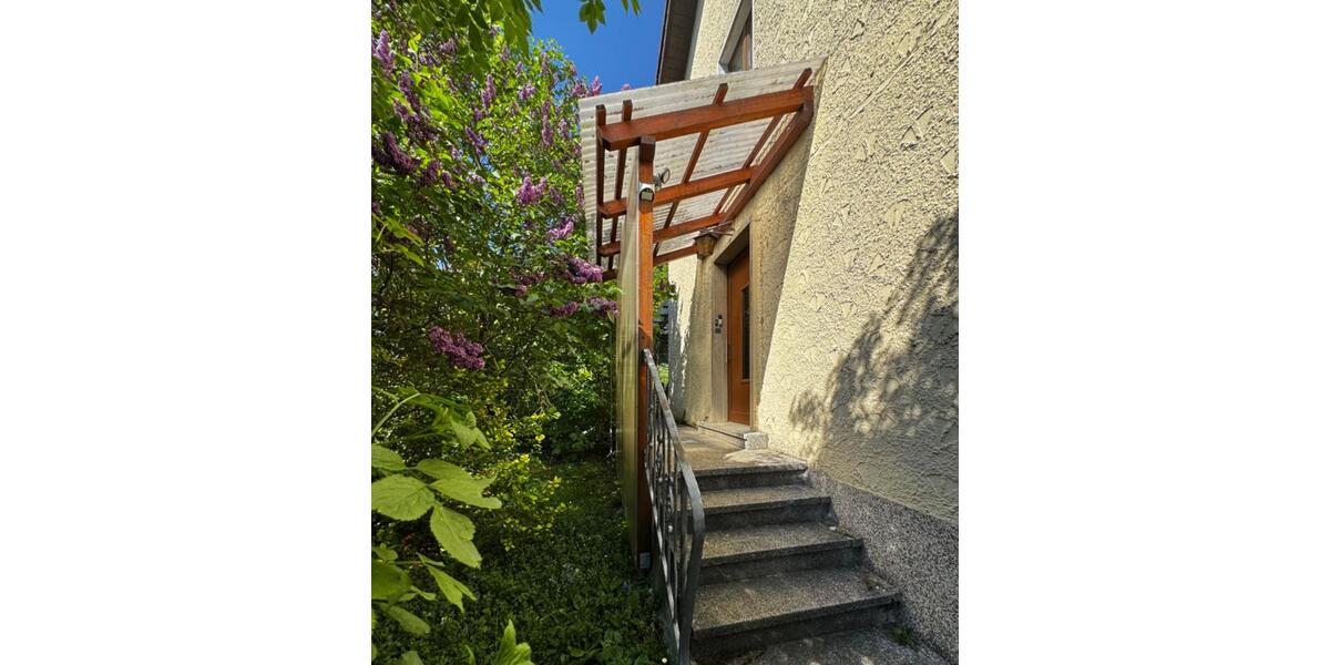 Einfamilienhaus Sinsheim - 12 Zimmer, 255 m&sup2;, 580.000&euro; | Angebot:22956845