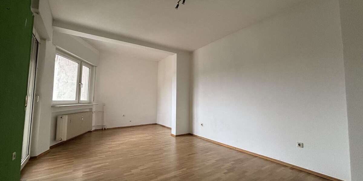Etagenwohnung Bruchsal - 3 Zimmer, 85 m&sup2;, 850&euro; | Angebot:25372311