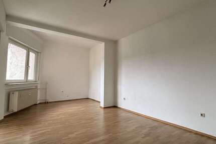 Wohnung Bruchsal - 3 Zimmer, 85 m&sup2;, 850&euro; | Angebot:25372311