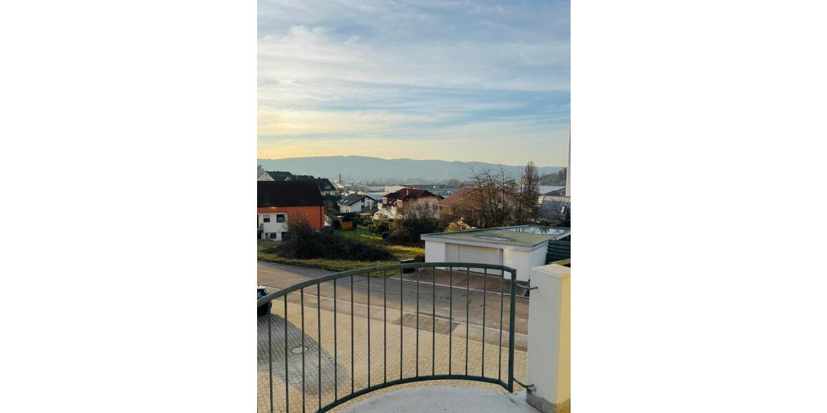 Etagenwohnung Mosbach - 3 Zimmer, 84 m&sup2;, 1.160&euro; | Angebot:25641306