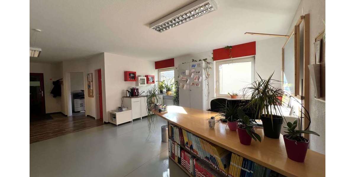 Etagenwohnung Bretten - 9 Zimmer, 253 m&sup2;, 699.000&euro; | Angebot:23224784