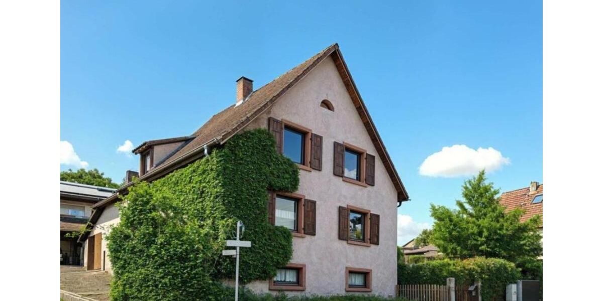 Einfamilienhaus Wiesloch - 7 Zimmer, 150 m&sup2;, 290.000&euro; | Angebot:25803476