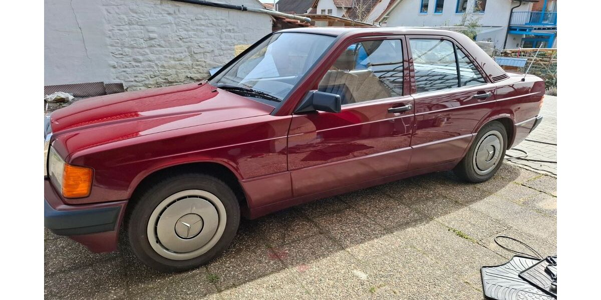 Mercedes-Benz 190 99.050 km 8.500 &euro; Malsch 69254