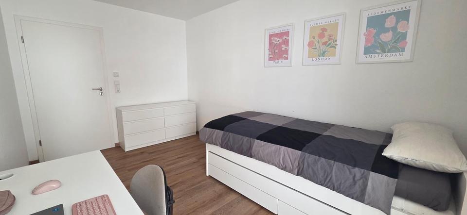Etagenwohnung Bruchsal - 3 Zimmer, 77 m&sup2;, 1.250&euro; | Angebot:25886744