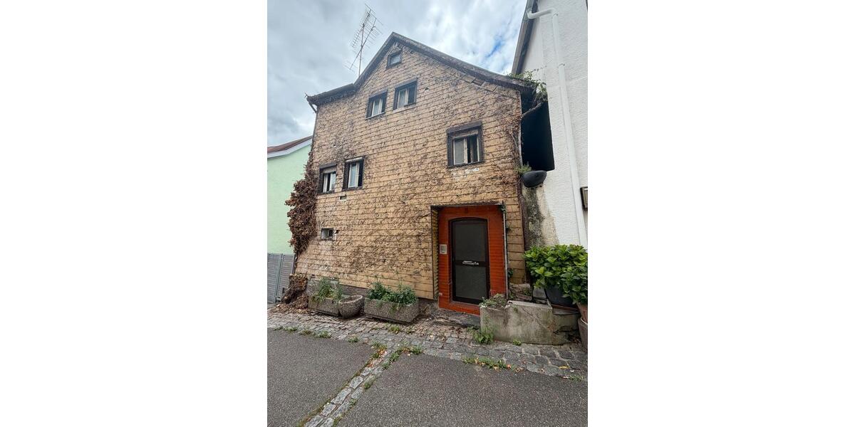 Einfamilienhaus Lauffen am Neckar - 4 Zimmer, 60 m&sup2;, 69.000&euro; | Angebot:26794447