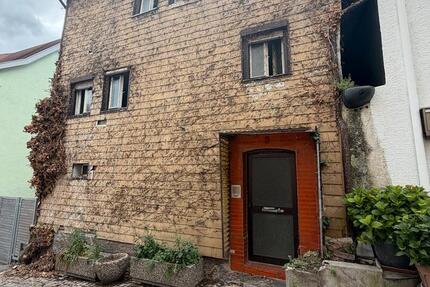 Haus Lauffen am Neckar - 4 Zimmer, 60 m&sup2;, 69.000&euro; | Angebot:26794447