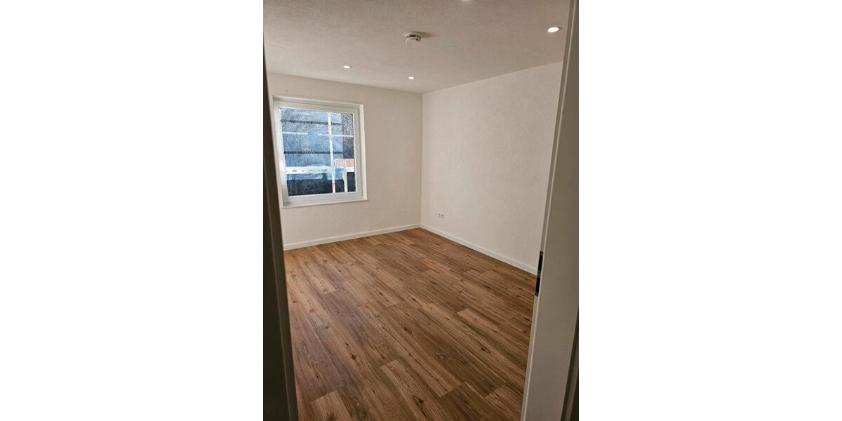 Etagenwohnung Neckarbischofsheim - 3 Zimmer, 75 m&sup2;, 750&euro; | Angebot:25483454