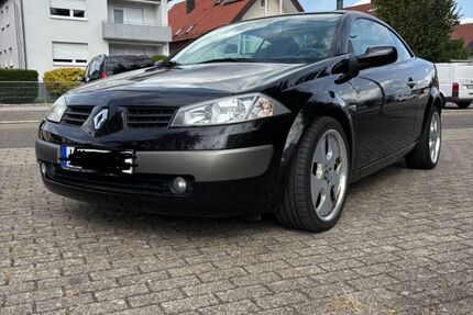 Renault Megane 93.200 km 2.900 &euro; Karlsdorf 76689