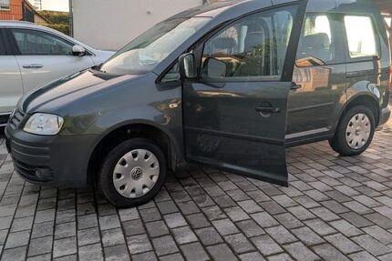 VW Caddy 134.000 km 4.000 &euro; Untergruppenbach 74199