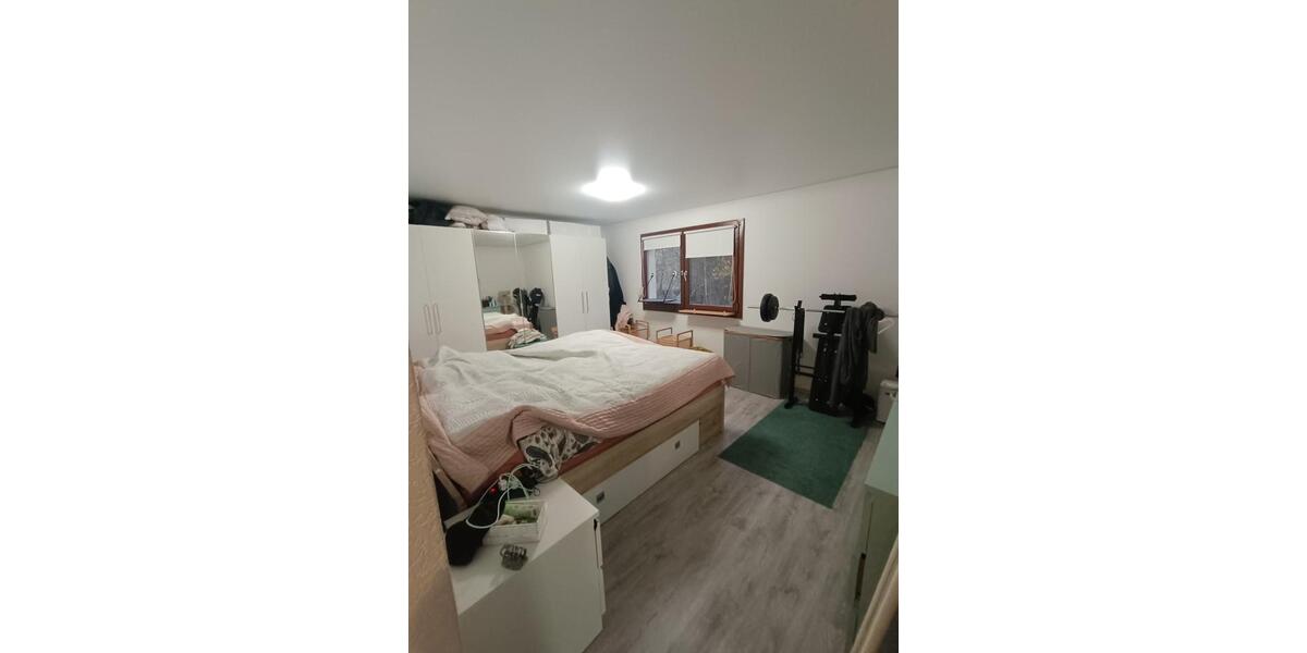Etagenwohnung Eisingen - 3 Zimmer, 91 m&sup2;, 1.230&euro; | Angebot:25404776