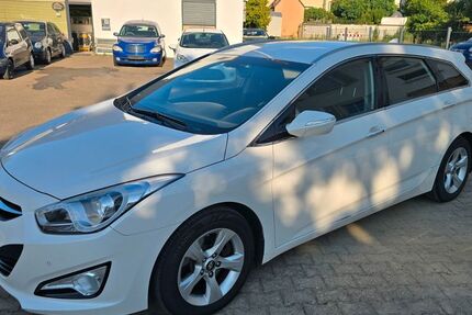 Hyundai i40 293.000 km 3.950 &euro; Bad Friedrichshall 74177