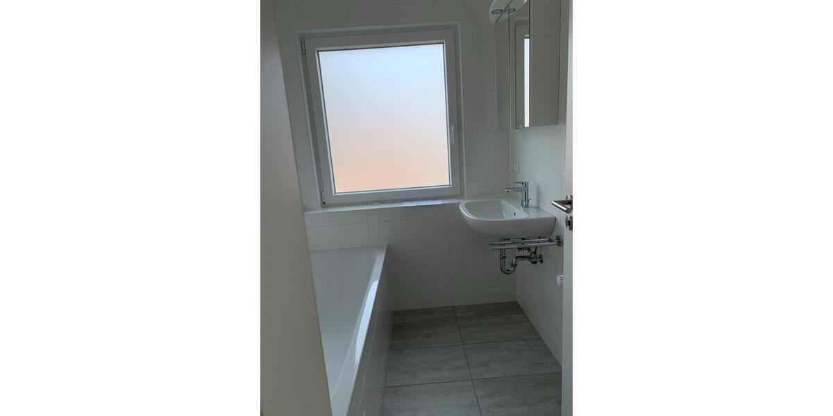 Etagenwohnung Niefern-Öschelbronn Öschelbronn - 4 Zimmer, 109 m&sup2;, 1.100&euro; | Angebot:25908015