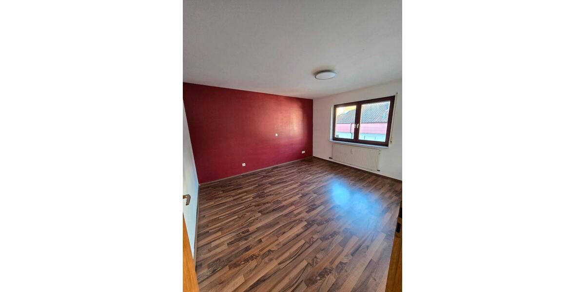 Etagenwohnung Leingarten - 3.5 Zimmer, 76 m&sup2;, 285.000&euro; | Angebot:25905748