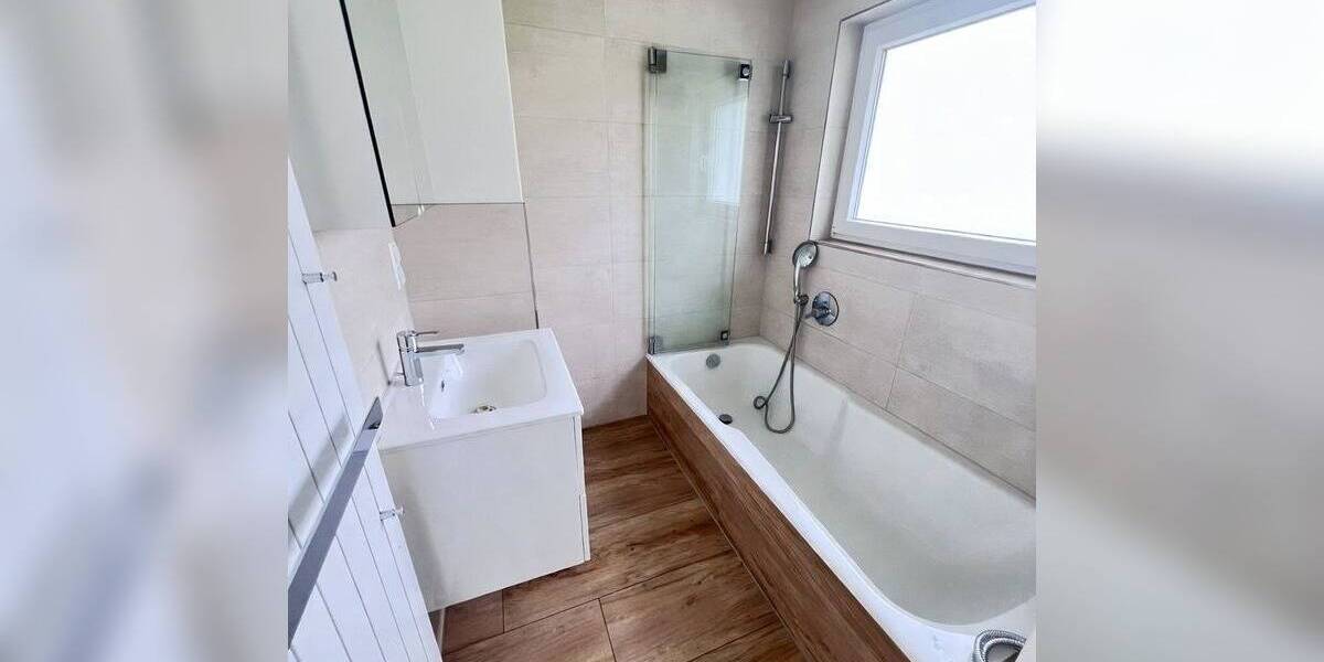 Einfamilienhaus Vaihingen an der Enz / Aurich Aurich - 4 Zimmer, 106 m&sup2;, 349.000&euro; | Angebot:26787433