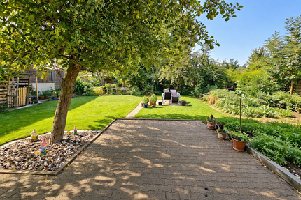 Haus Kraichtal - 7 Zimmer, 363 m&sup2;, 379.000&euro; | Angebot:24025728