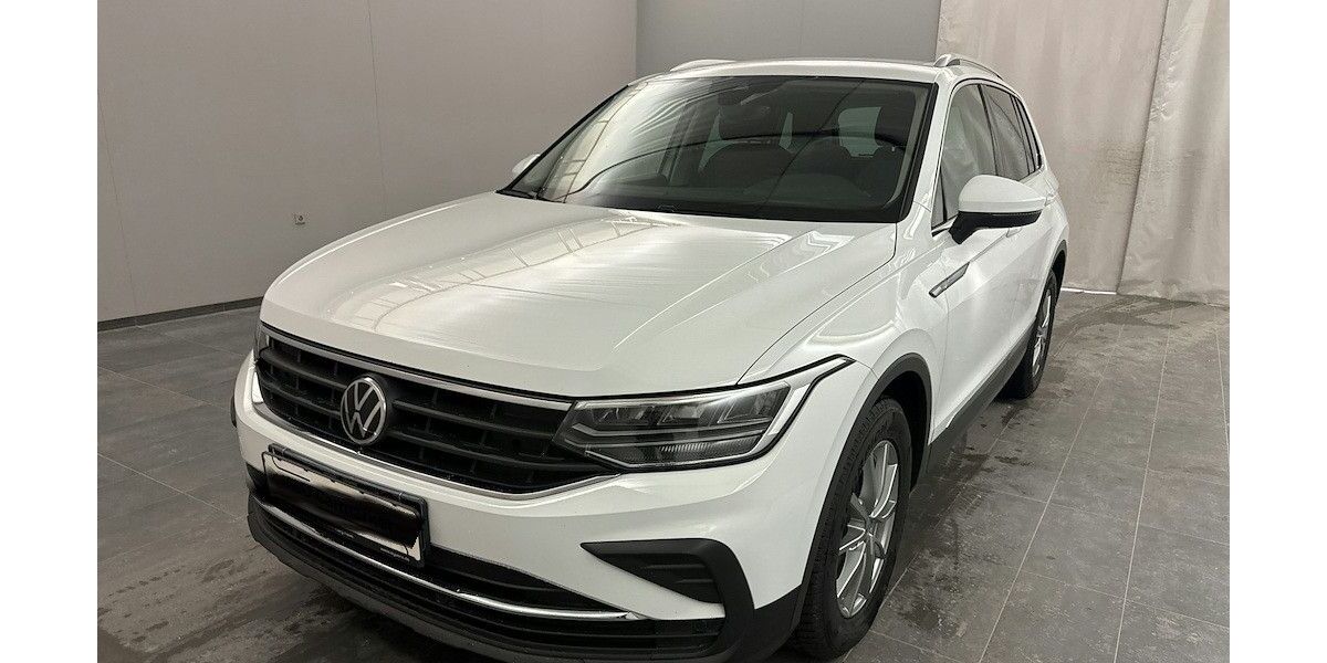 VW Tiguan 174.900 km 17.790 &euro; Bretten 75015