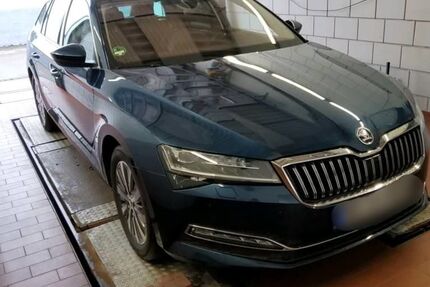 Skoda Superb 92.000 km 22.800 &euro; Bad Friedrichshall 74177