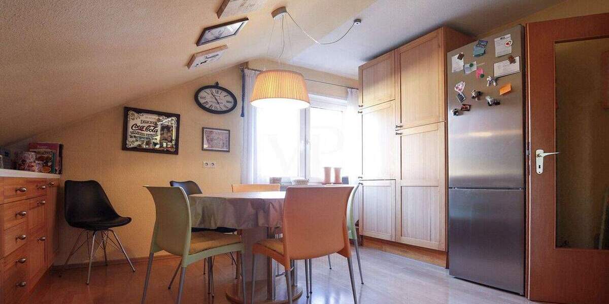 Doppelhaushälfte Bretten - 6 Zimmer, 189 m&sup2;, 549.000&euro; | Angebot:25679327