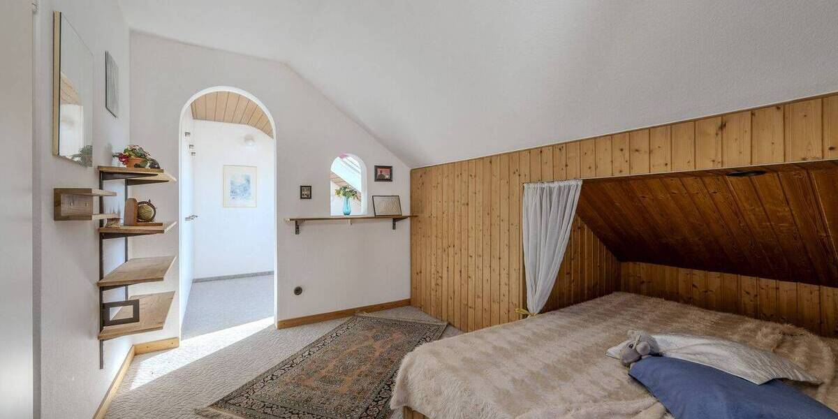 Mehrfamilienhaus, Wohnhaus HN-Neckargartach Neckargartach - 8 Zimmer, 184 m&sup2;, 595.000&euro; | Angebot:26038009