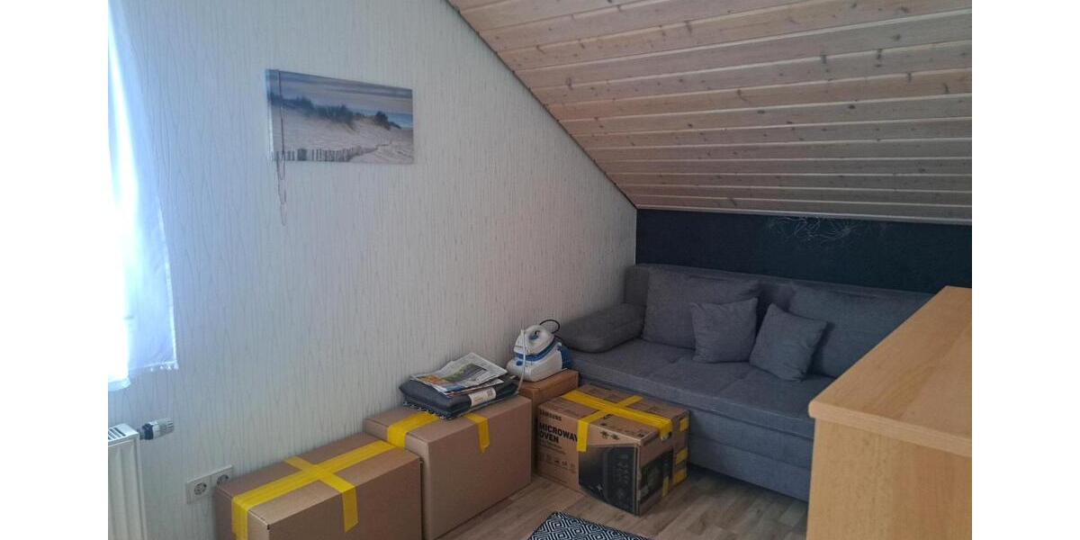 Dachgeschoßwohnung Güglingen - 3 Zimmer, 77 m&sup2;, 850&euro; | Angebot:25048705
