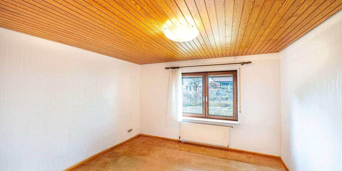 Einfamilienhaus Sachsenheim Kleinsachsenheim - 8 Zimmer, 167 m&sup2;, 545.000&euro; | Angebot:25697963