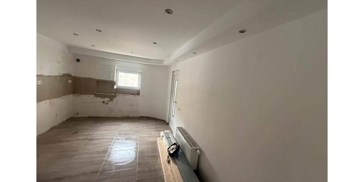 Erdgeschoßwohnung Illingen - 3 Zimmer, 80 m&sup2;, 900&euro; | Angebot:25612113