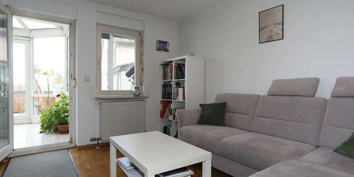 Etagenwohnung Bönnigheim - 2 Zimmer, 82 m&sup2;, 800&euro; | Angebot:26029912