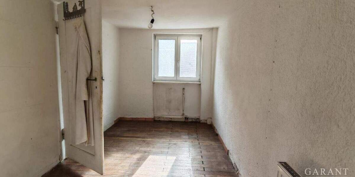 Einfamilienhaus Bretten - 1 Zimmer, 130 m&sup2;, 299.000&euro; | Angebot:25707705