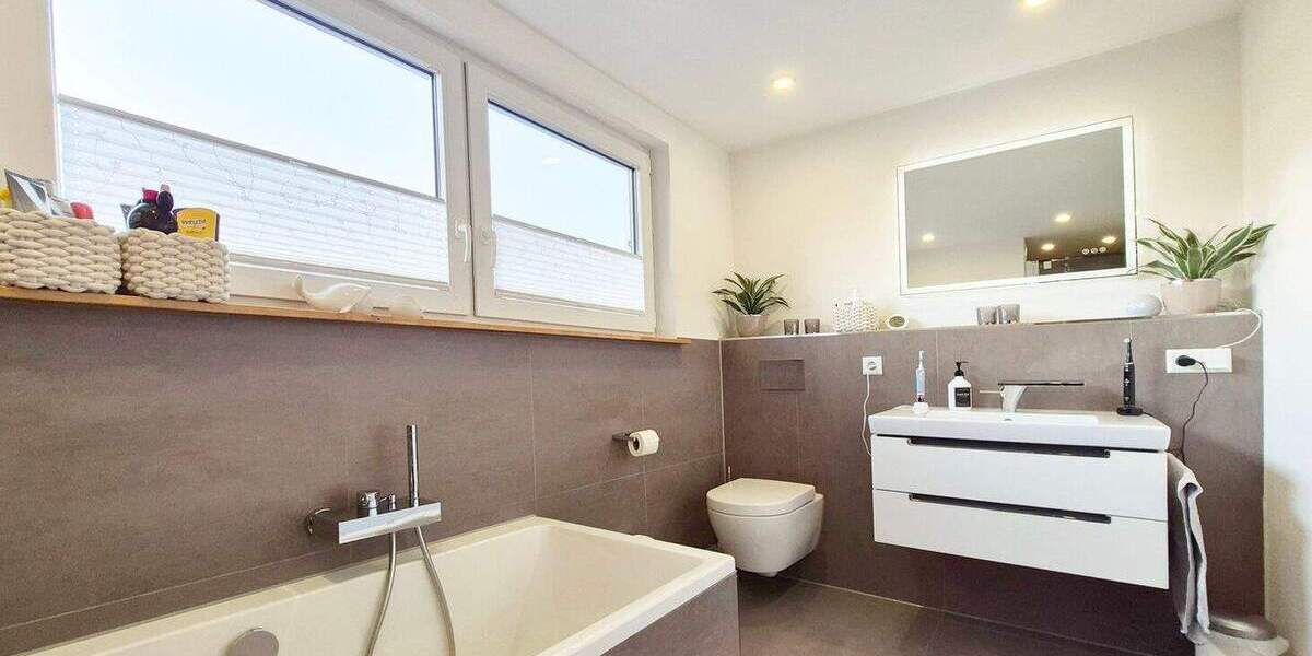 Doppelhaushälfte Bad Friedrichshall Kochendorf - 5 Zimmer, 117 m&sup2;, 620.000&euro; | Angebot:25682645