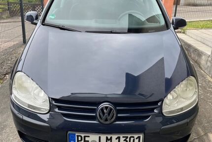 VW Golf 235.400 km 900 &euro; Mühlacker 75417