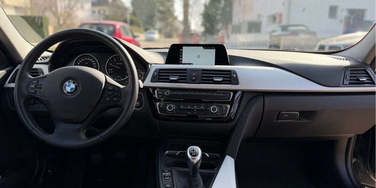 BMW 320d Advantage Navi 1. Hand 157.000 km 13.490 &euro; Neckarsulm 74172