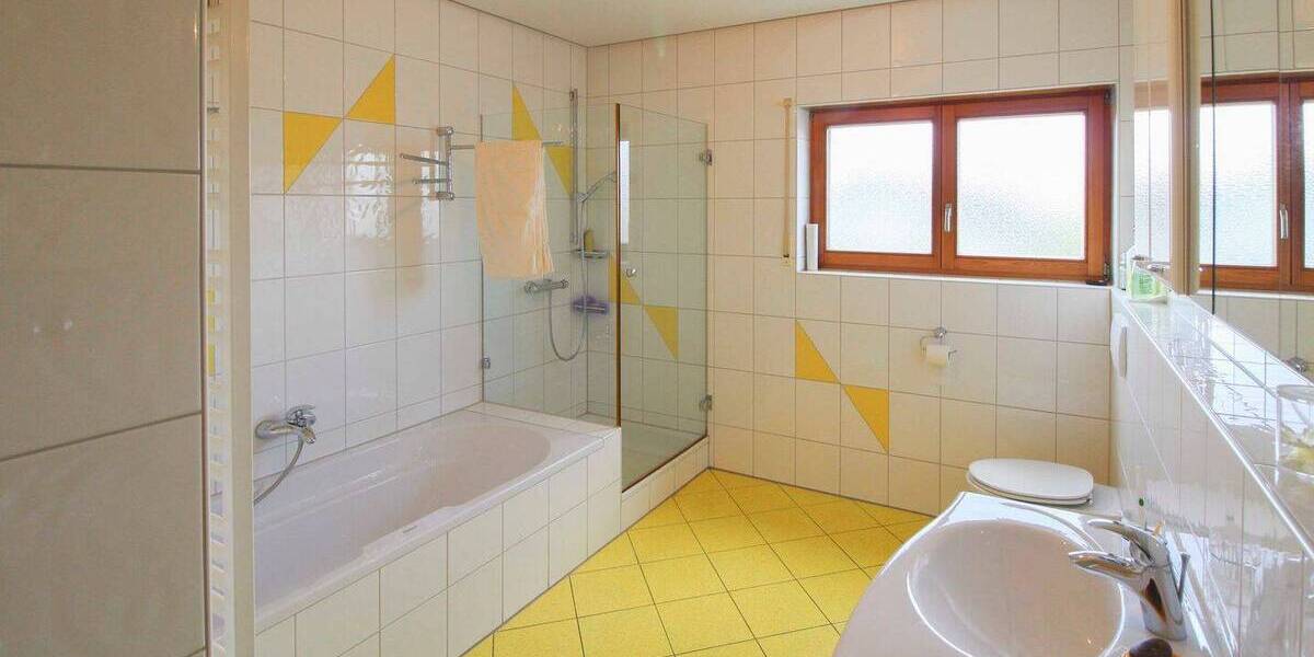 Einfamilienhaus Gemmingen - 6 Zimmer, 173 m&sup2;, 697.500&euro; | Angebot:26043952