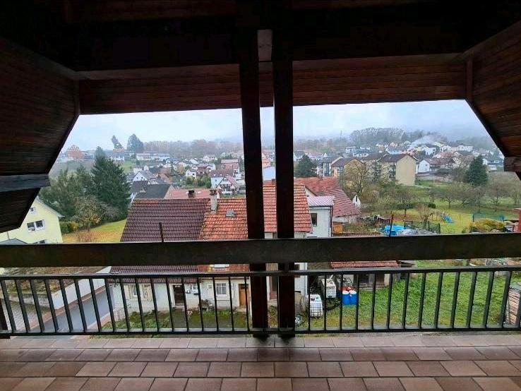 Dachgeschoßwohnung Obrigheim - 3.5 Zimmer, 108 m&sup2;, 1.100&euro; | Angebot:25928793