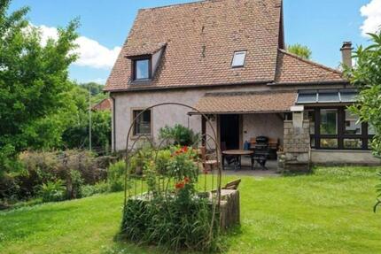 Haus Wiesloch - 7 Zimmer, 150 m&sup2;, 290.000&euro; | Angebot:25803476