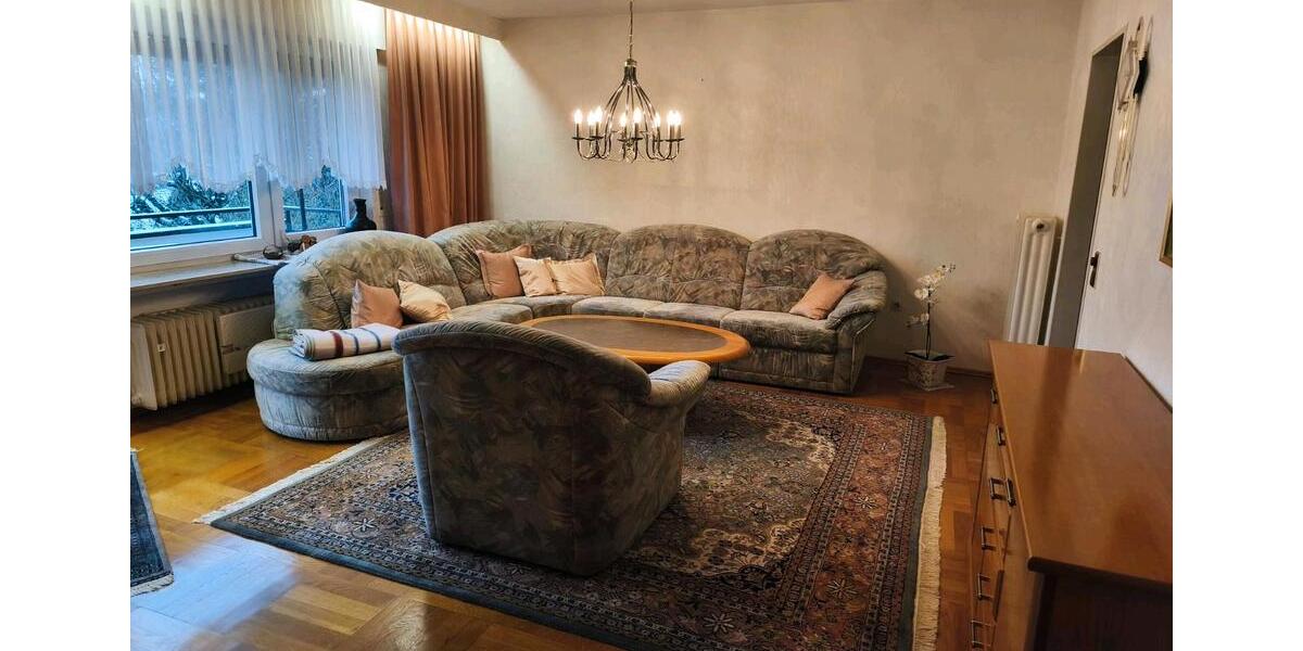 Einfamilienhaus Oedheim - 8 Zimmer, 191 m&sup2;, 450.000&euro; | Angebot:25936209