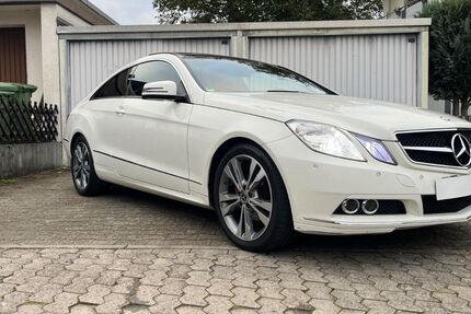 Mercedes-Benz E 200 165.000 km 11.999 &euro; Bruchsal 76646