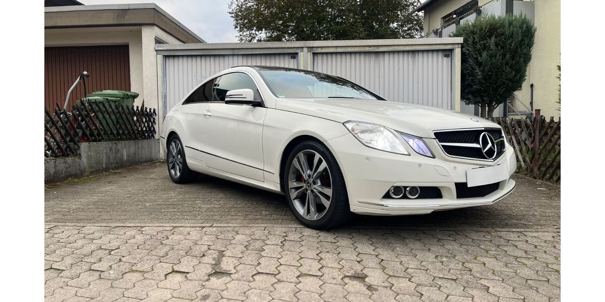 Mercedes-Benz E 200 165.000 km 11.999 &euro; Bruchsal 76646