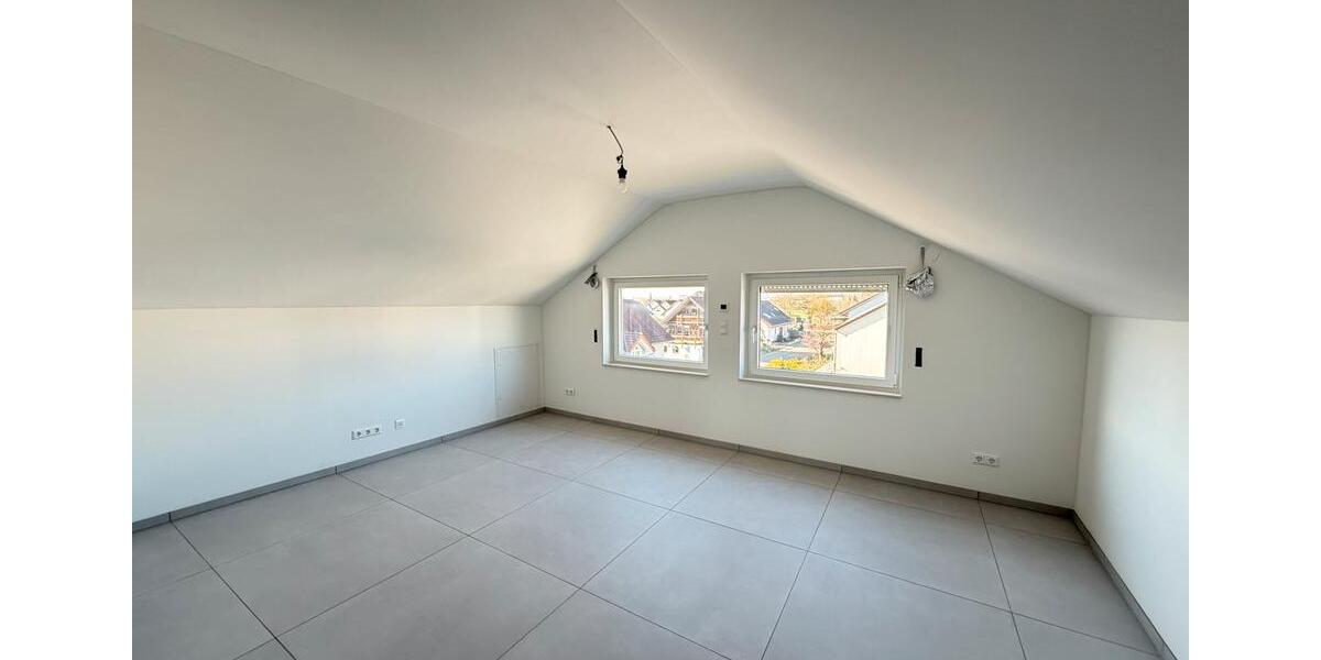 Dachgeschoßwohnung Neckarsulm - 2 Zimmer, 64 m&sup2;, 950&euro; | Angebot:25973944