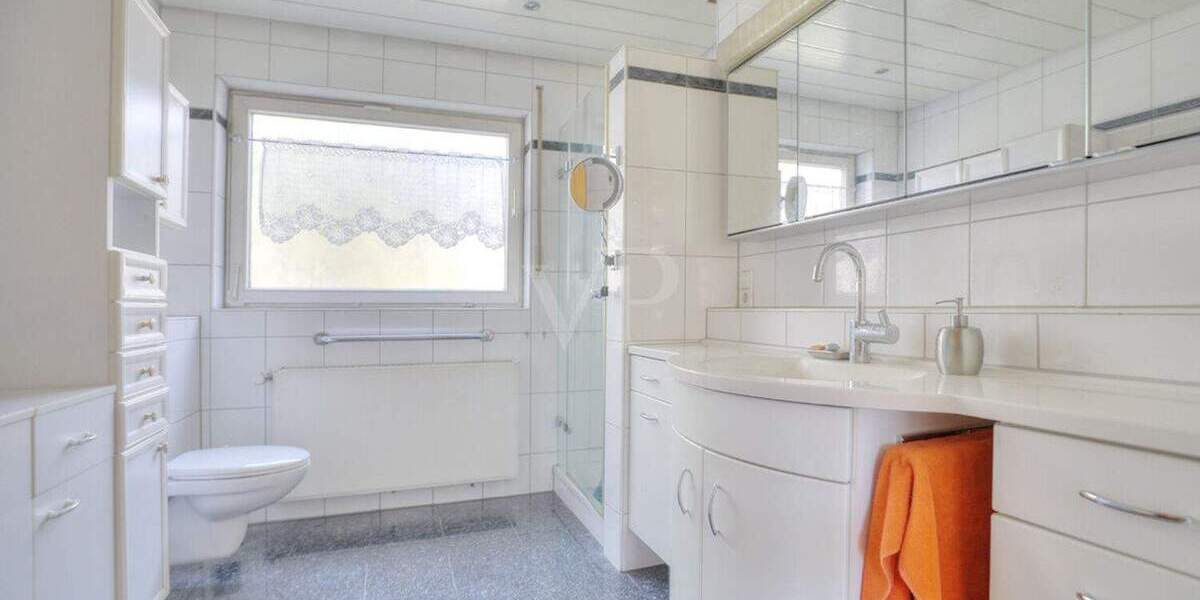 Einfamilienhaus Schwaigern - 6 Zimmer, 144 m&sup2;, 544.000&euro; | Angebot:25678903