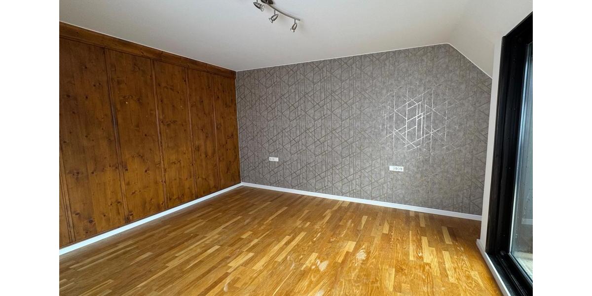 Einfamilienhaus Obrigheim - 4 Zimmer, 130 m&sup2;, 1.490&euro; | Angebot:24418083