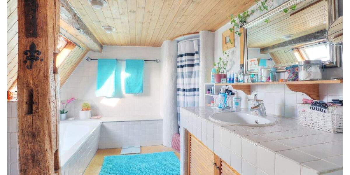 Bauernhaus, Landhaus Kirchardt / Bockschaft Bockschaft - 9 Zimmer, 180 m&sup2;, 385.000&euro; | Angebot:25678906