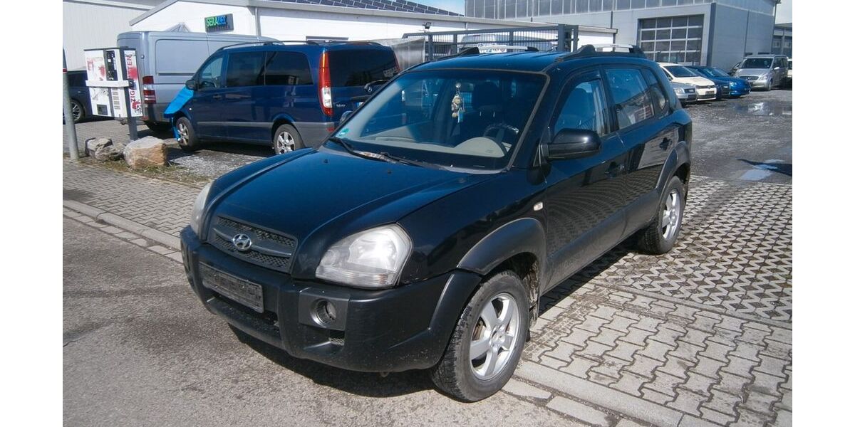 Hyundai TUCSON 243.000 km 1.490 &euro; Eppingen 75031