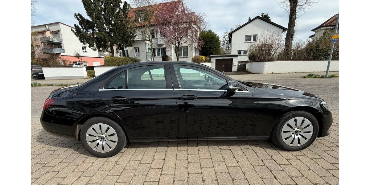 Mercedes-Benz E 200 Limousine 9G-Tronic Navi Leder 245.000 km 19.490 &euro; Neckarsulm 74172