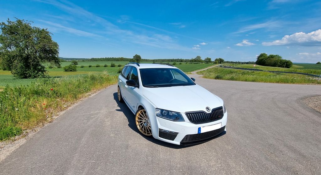 Skoda Octavia 127.250 km 24.000 &euro; Östringen 76684