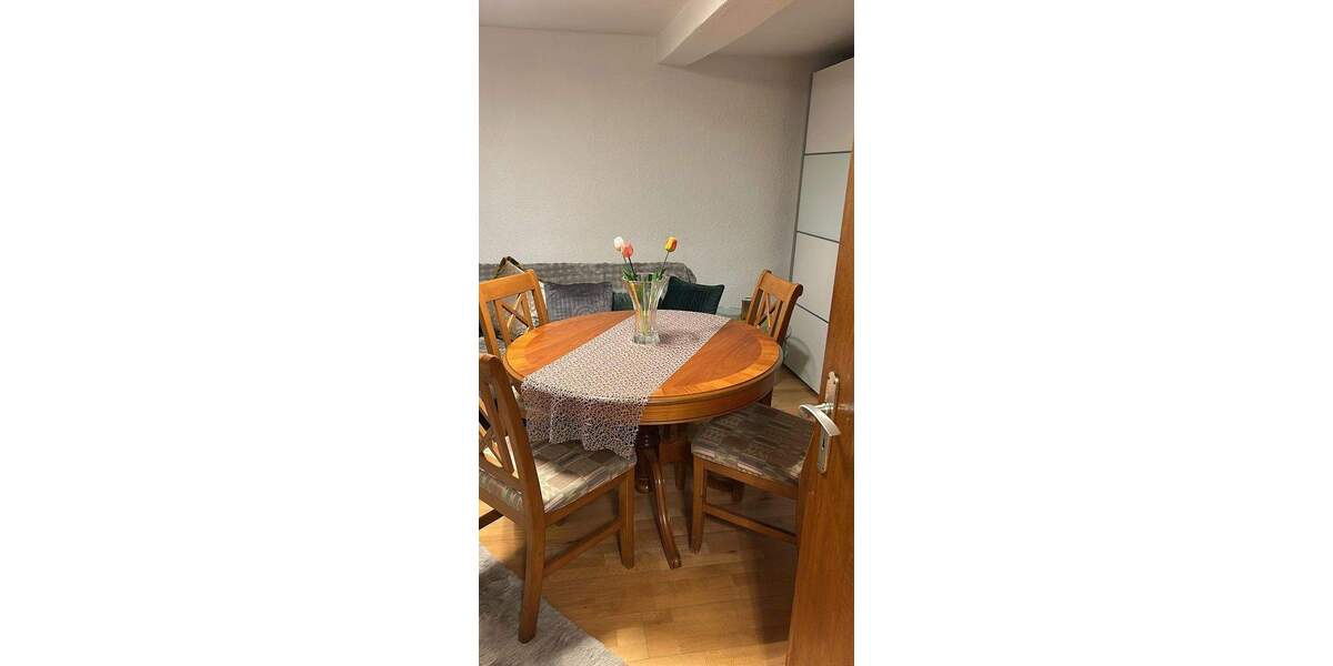 Einfamilienhaus Wiesenbach - 7 Zimmer, 140 m&sup2;, 1.500&euro; | Angebot:25683549