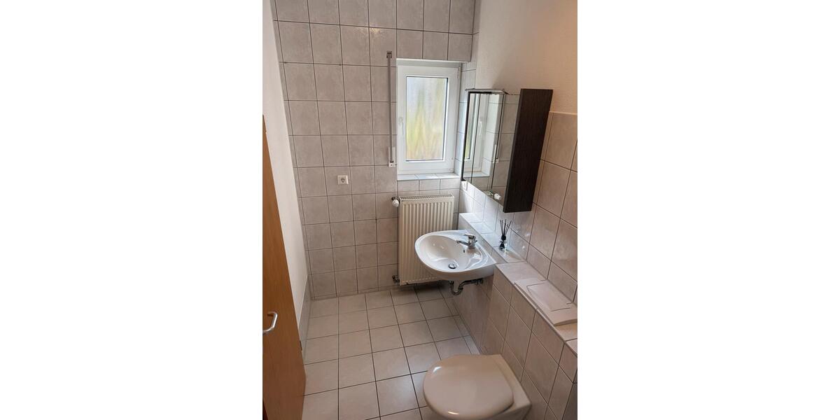 Etagenwohnung Sulzfeld - 2 Zimmer, 50 m&sup2;, 480&euro; | Angebot:25839381
