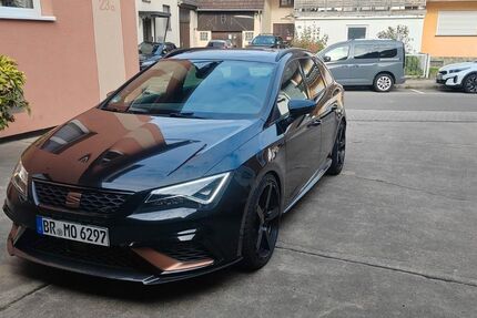 Seat Leon 99.000 km 26.900 &euro; Bruchsal 76646